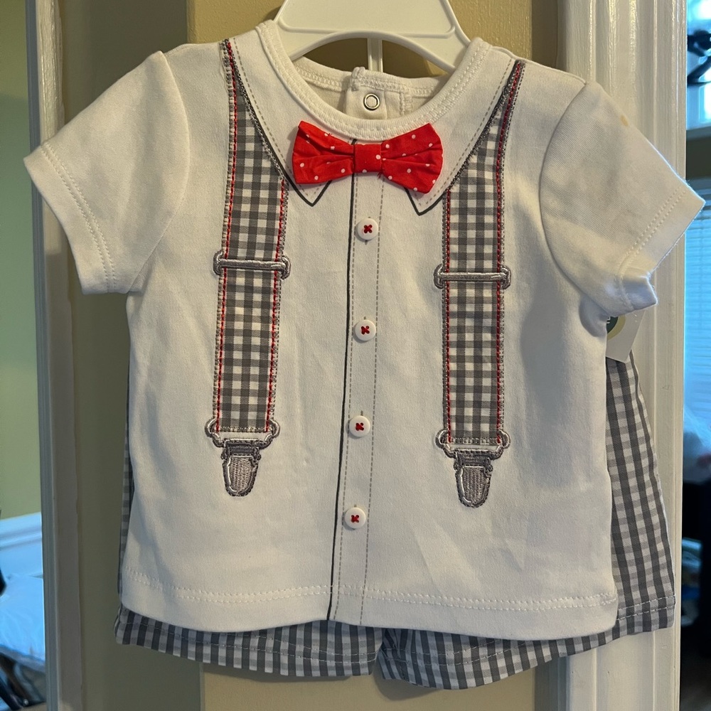 Adorable Little Me Infant Boys 2 piece Bow-Tie Set, NWT